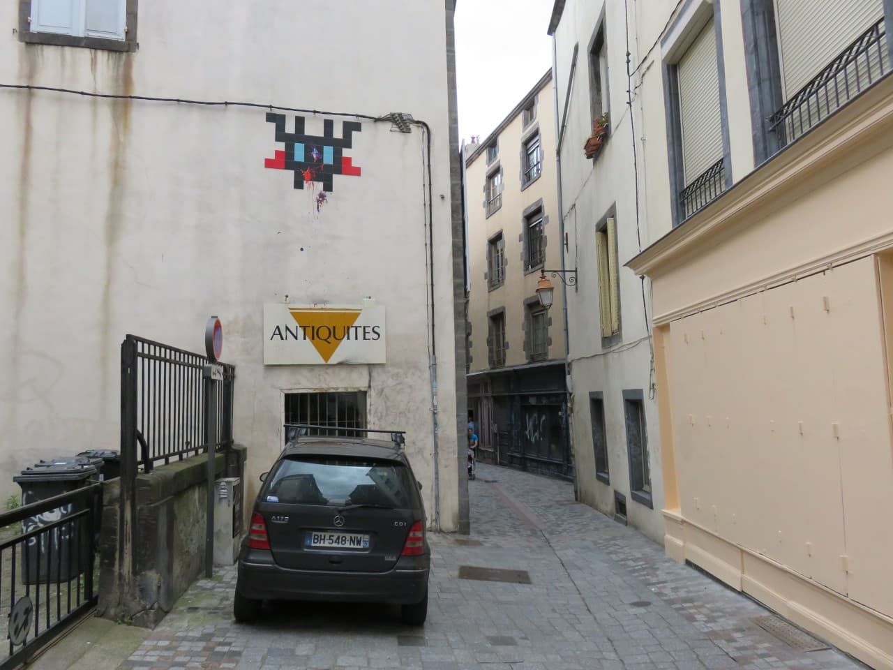 Invader CLR_32