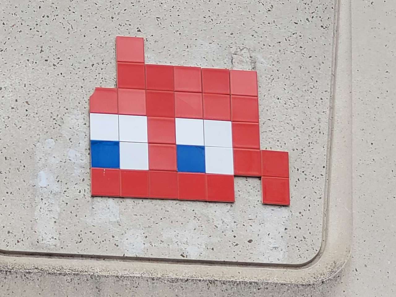 Invader CLR_34