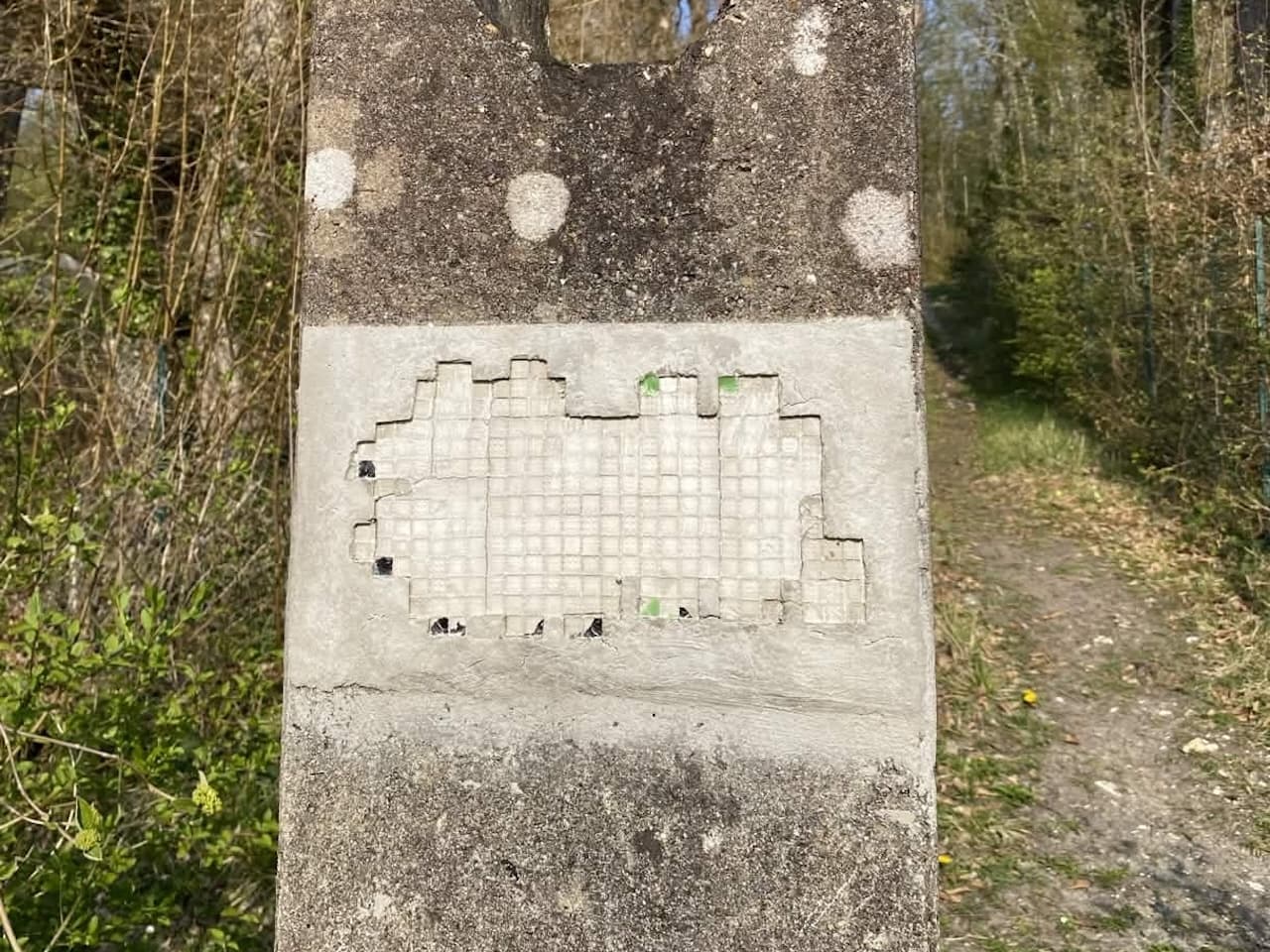 Invader FTBL_20 détruit
