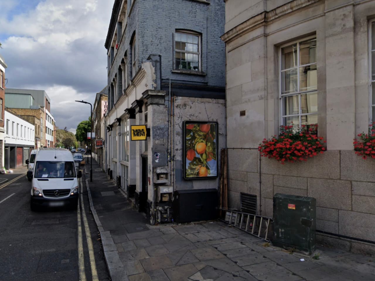 Invader LDN_26
