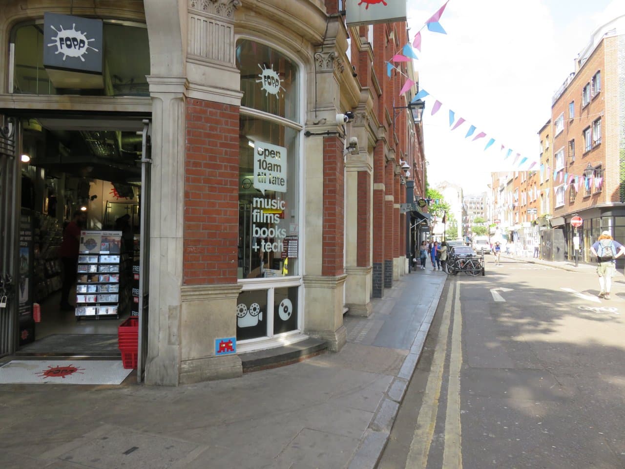 Invader LDN_34