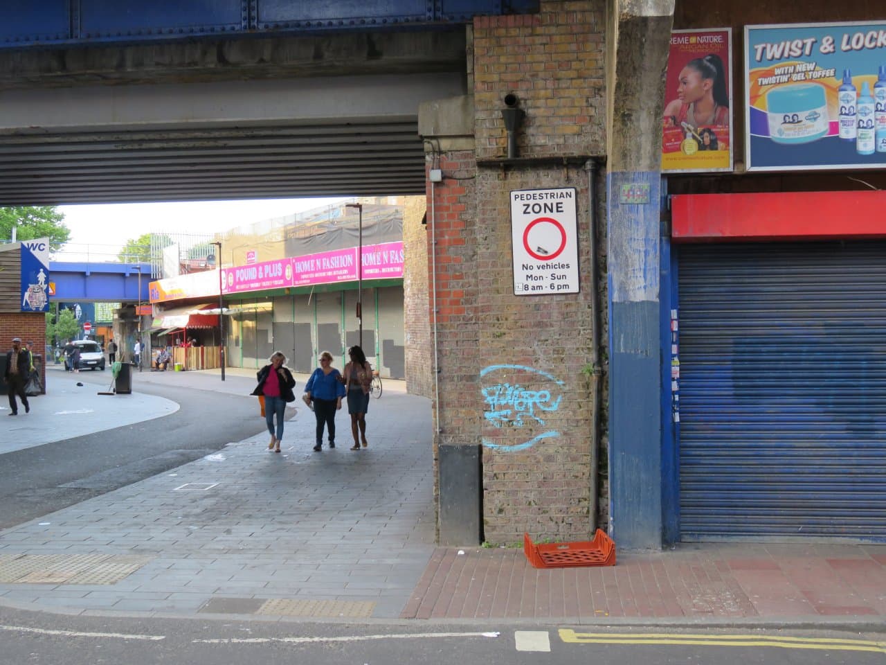 Invader LDN_42