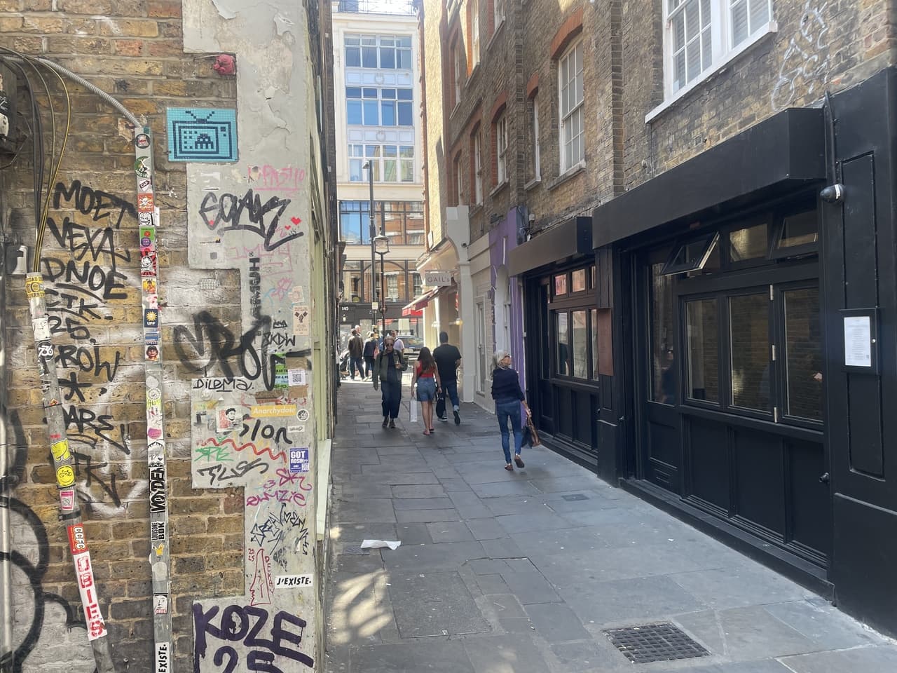 Invader LDN_55