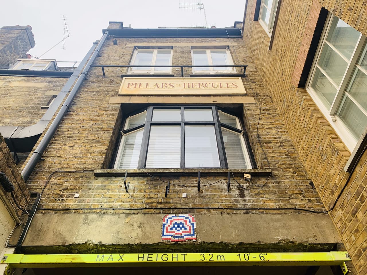 Invader LDN_67