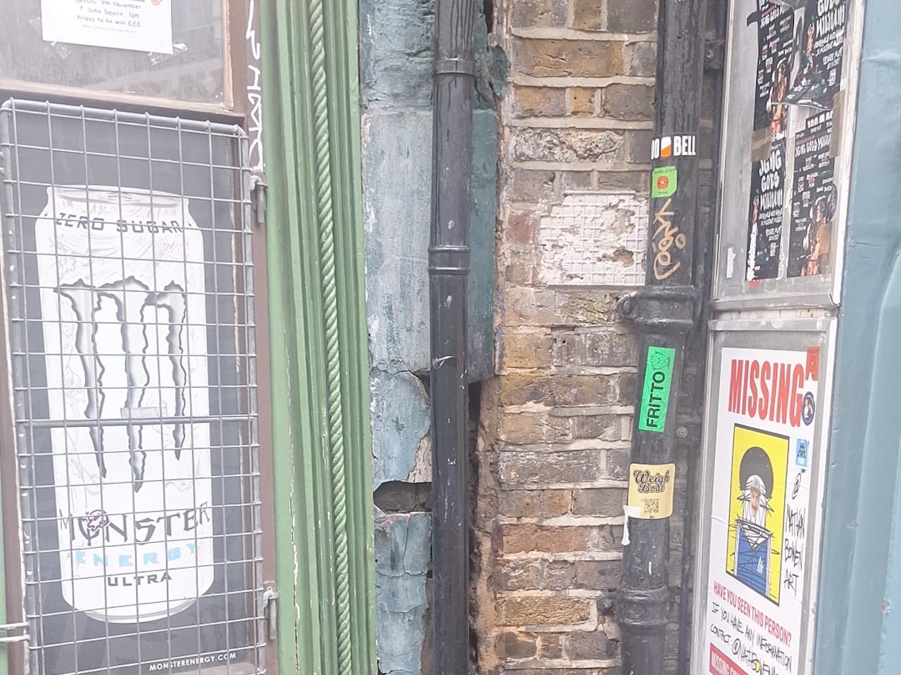 Invader LDN_71