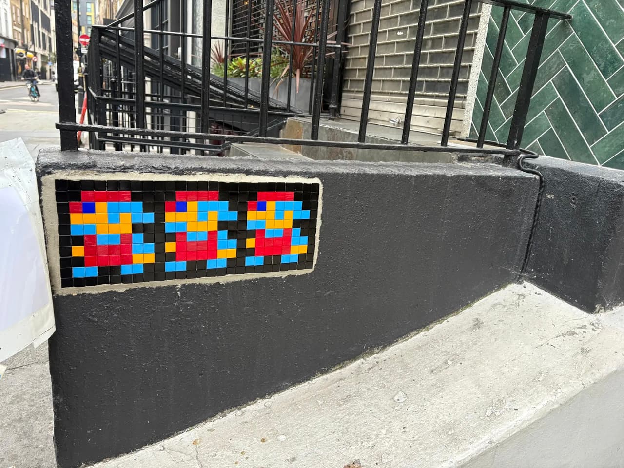 Invader LDN_92