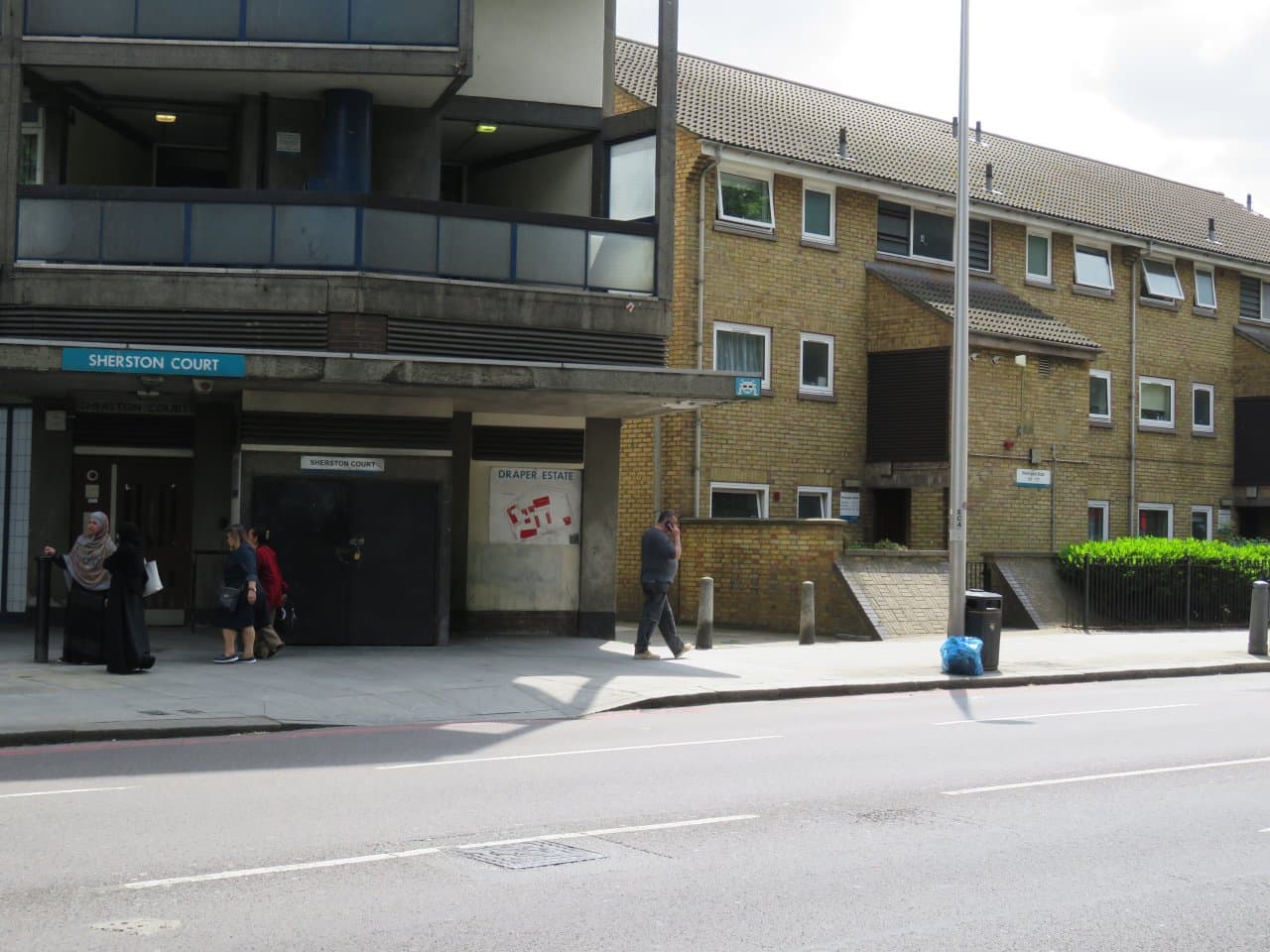 Invader LDN_133