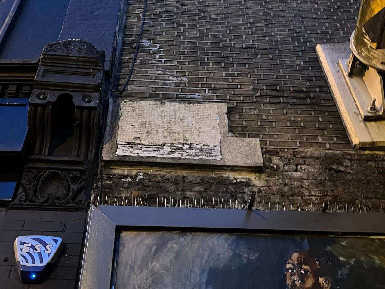Invader LDN_137