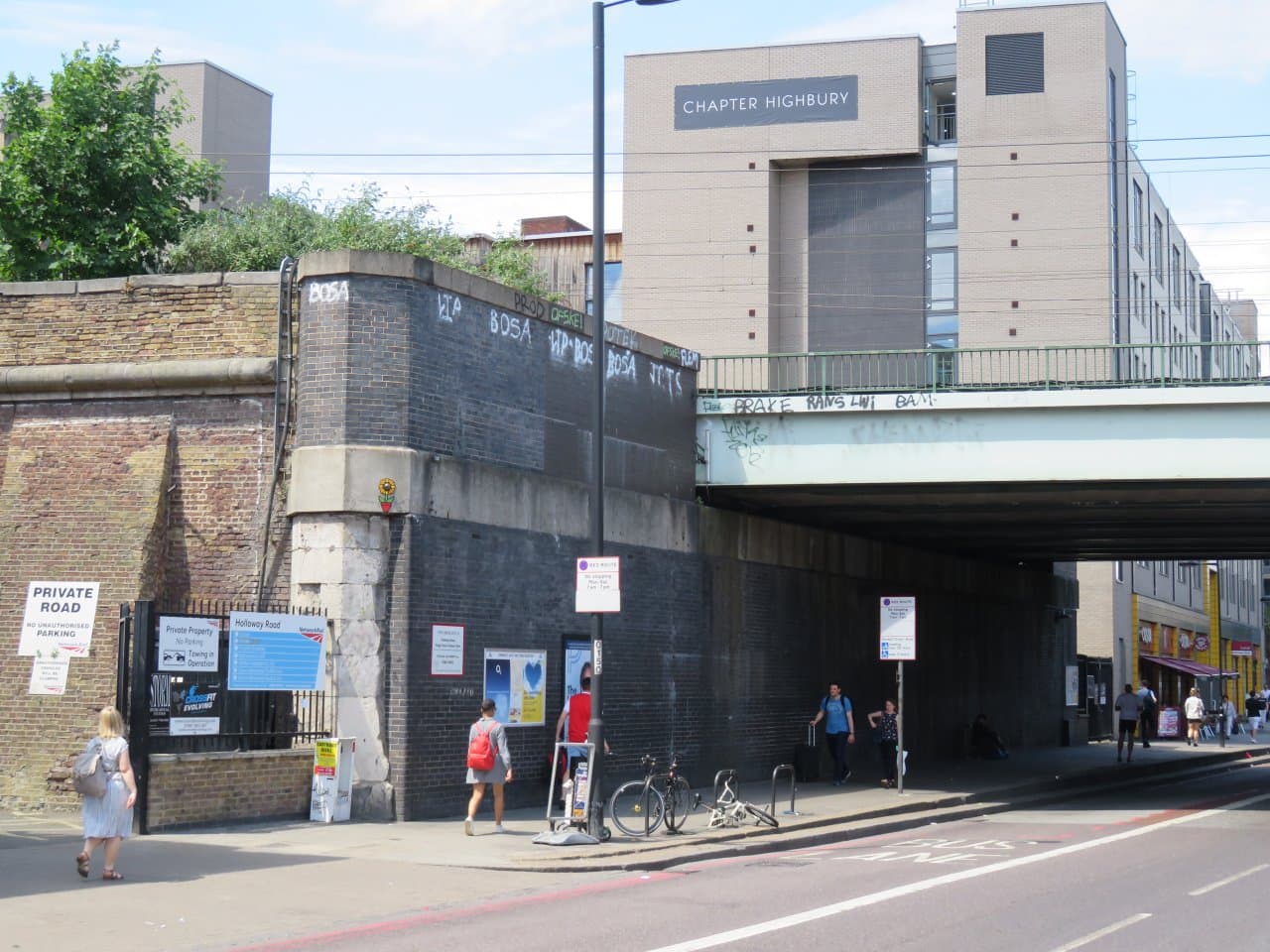 Invader LDN_145