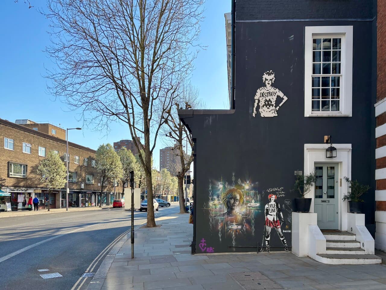 Invader LDN_155