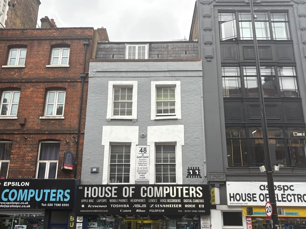 Invader LDN_165