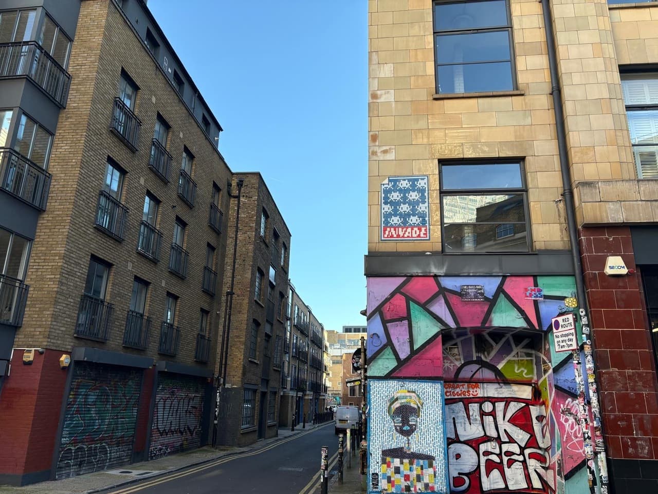 Invader LDN_171