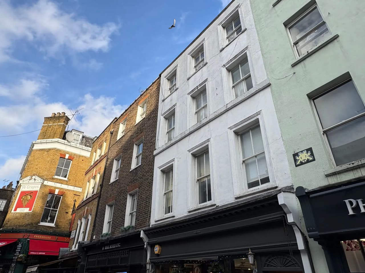 Invader LDN_184