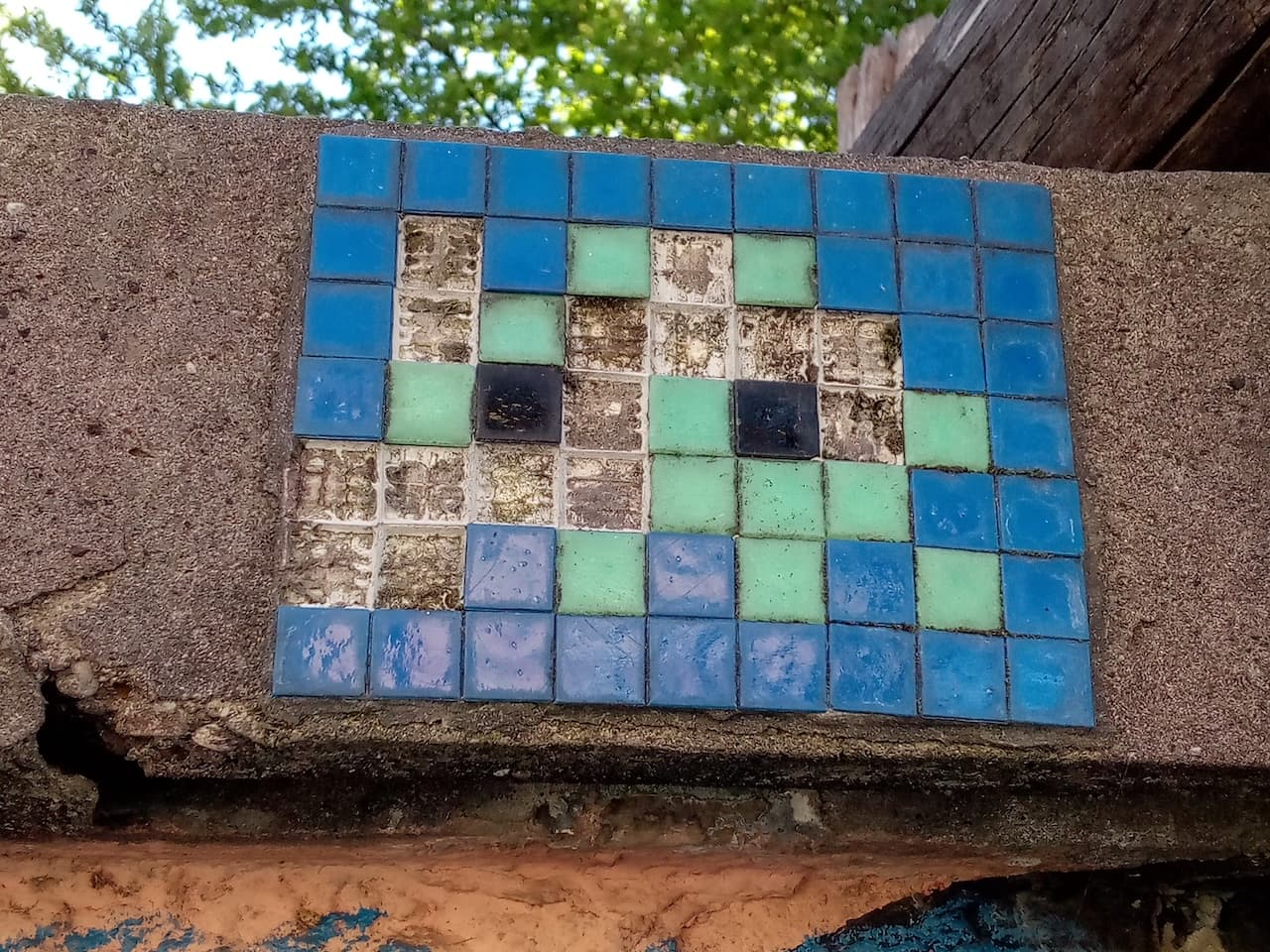 Invader LJU_19