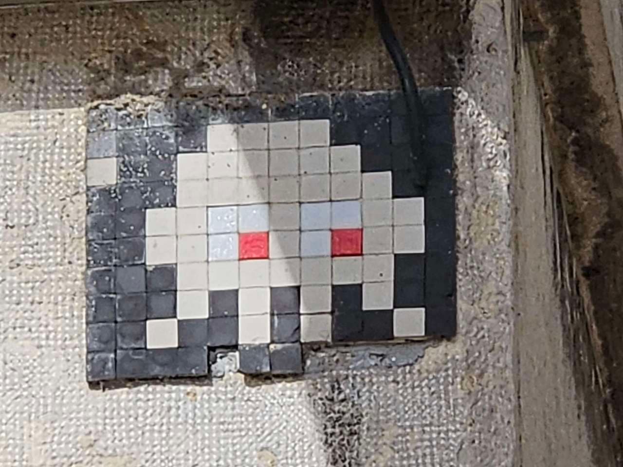Invader LY_06