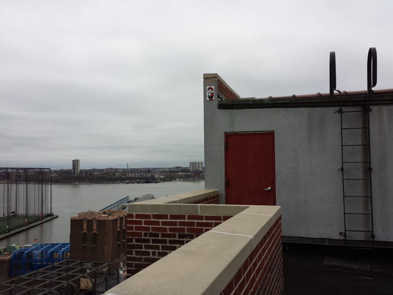 Invader NY_112