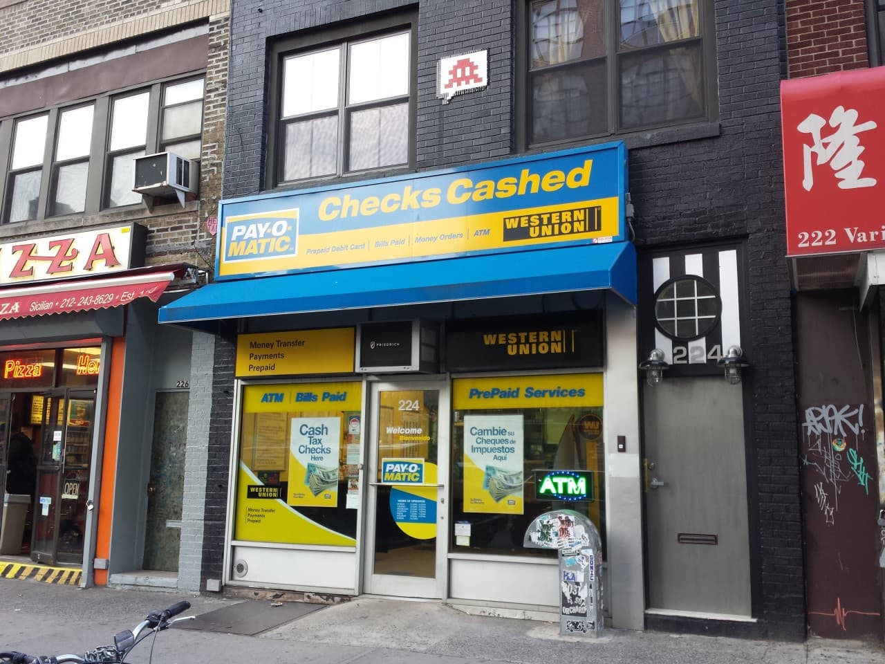 Invader NY_166