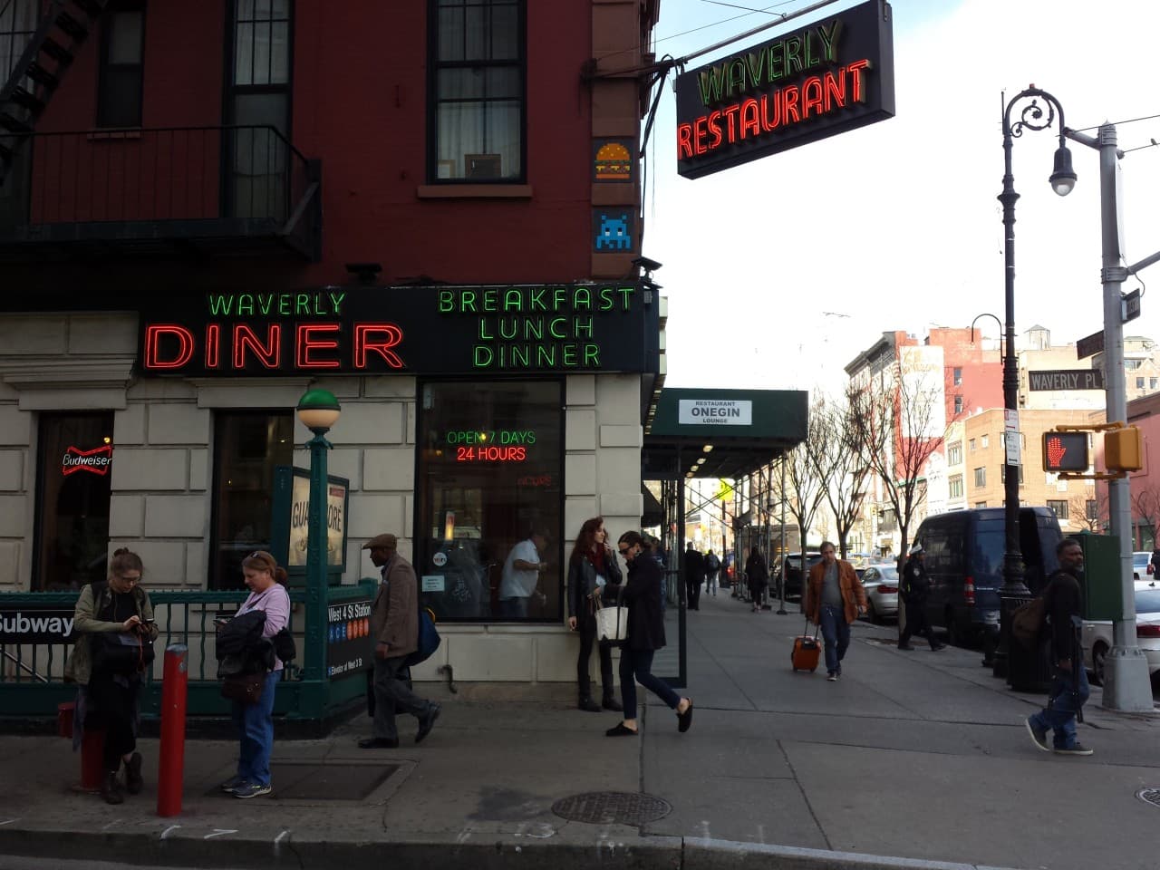 Invader NY_168