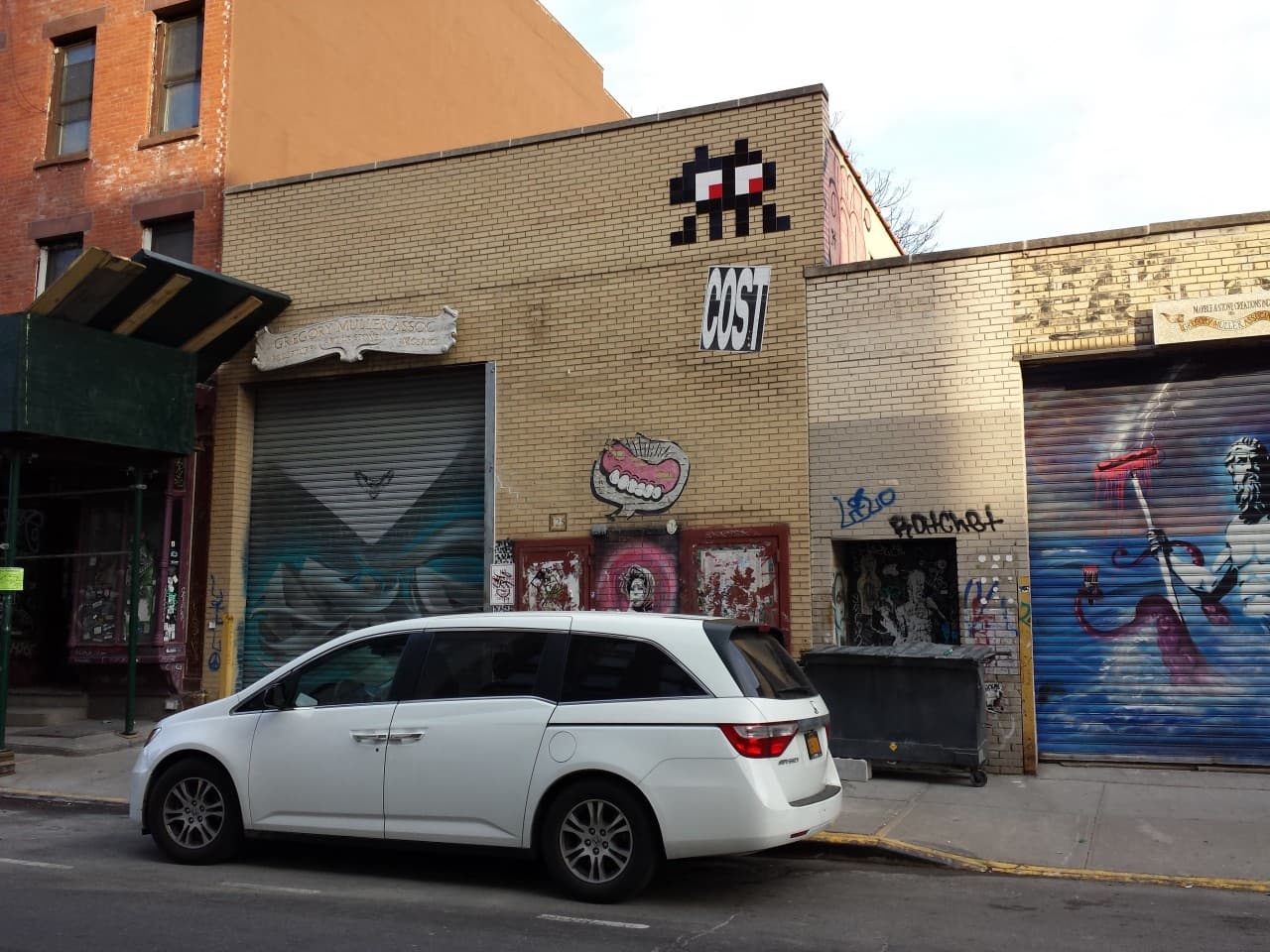Invader NY_184