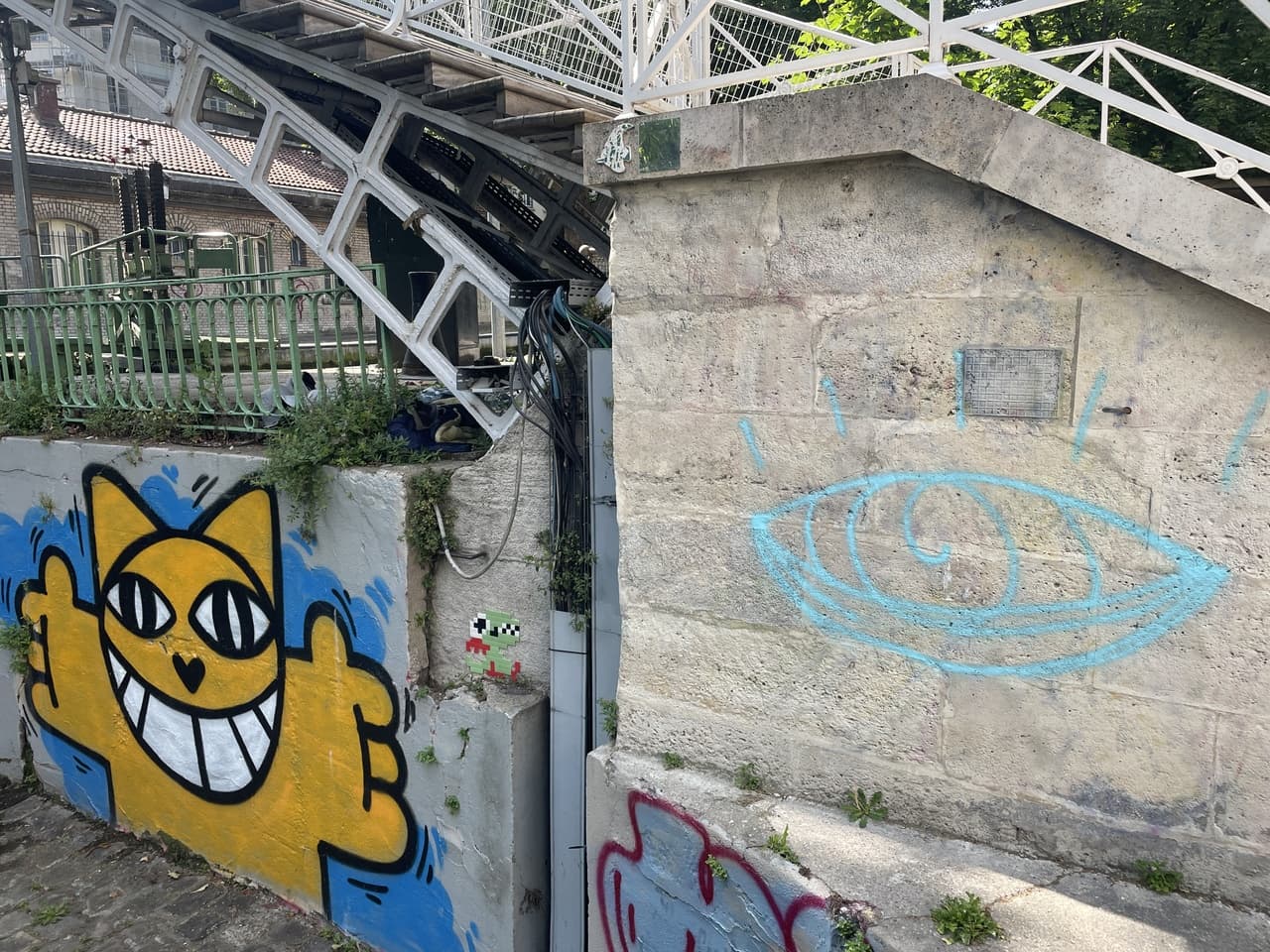 Invader PA_19