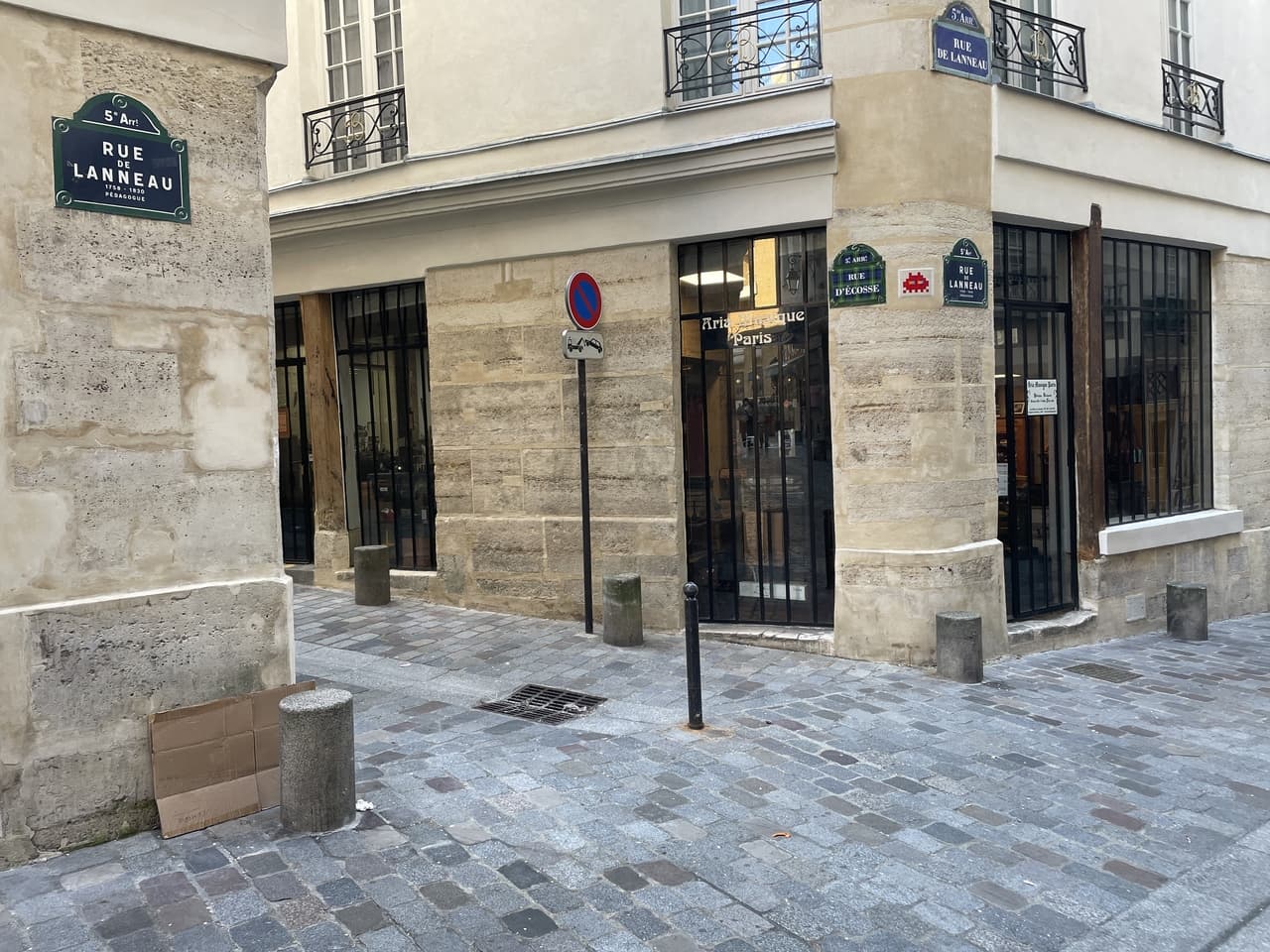 Invader PA_39