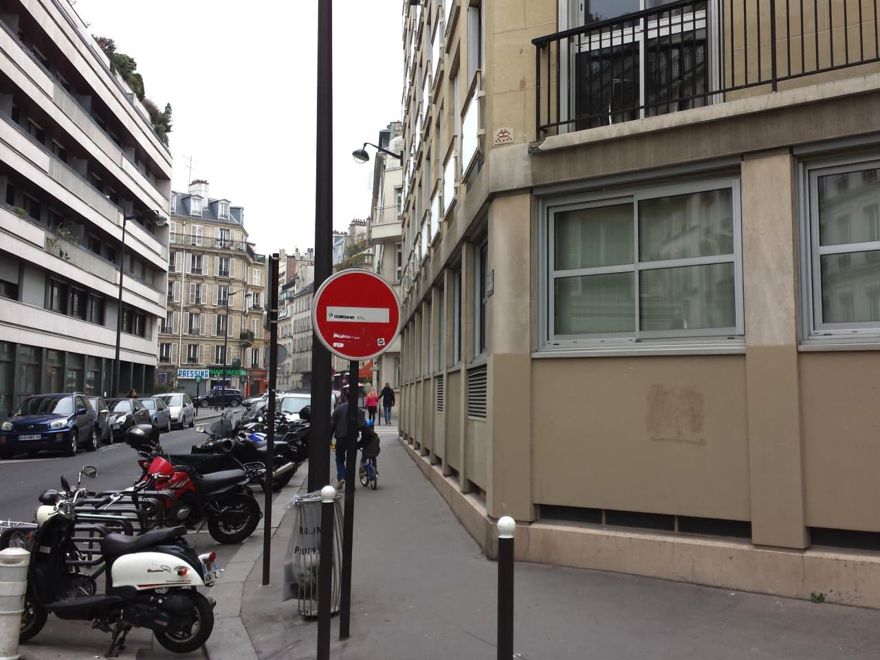 Invader PA_77