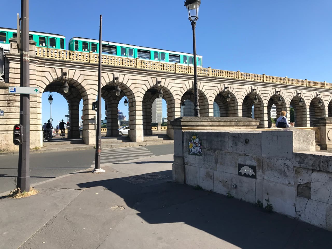Invader PA_123