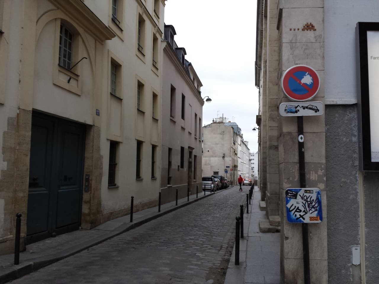 Invader PA_151