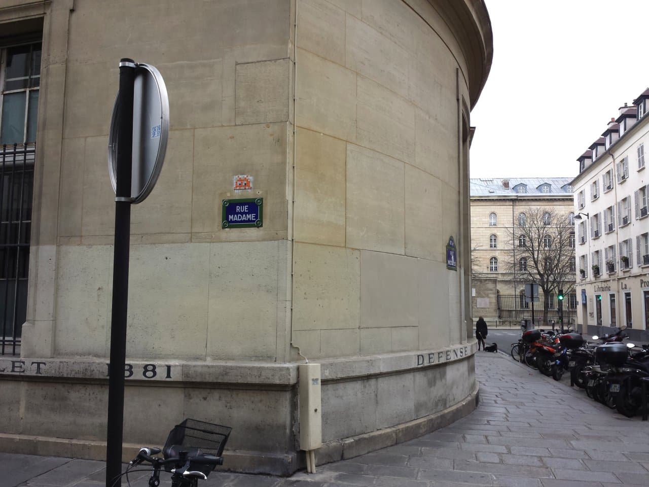 Invader PA_183
