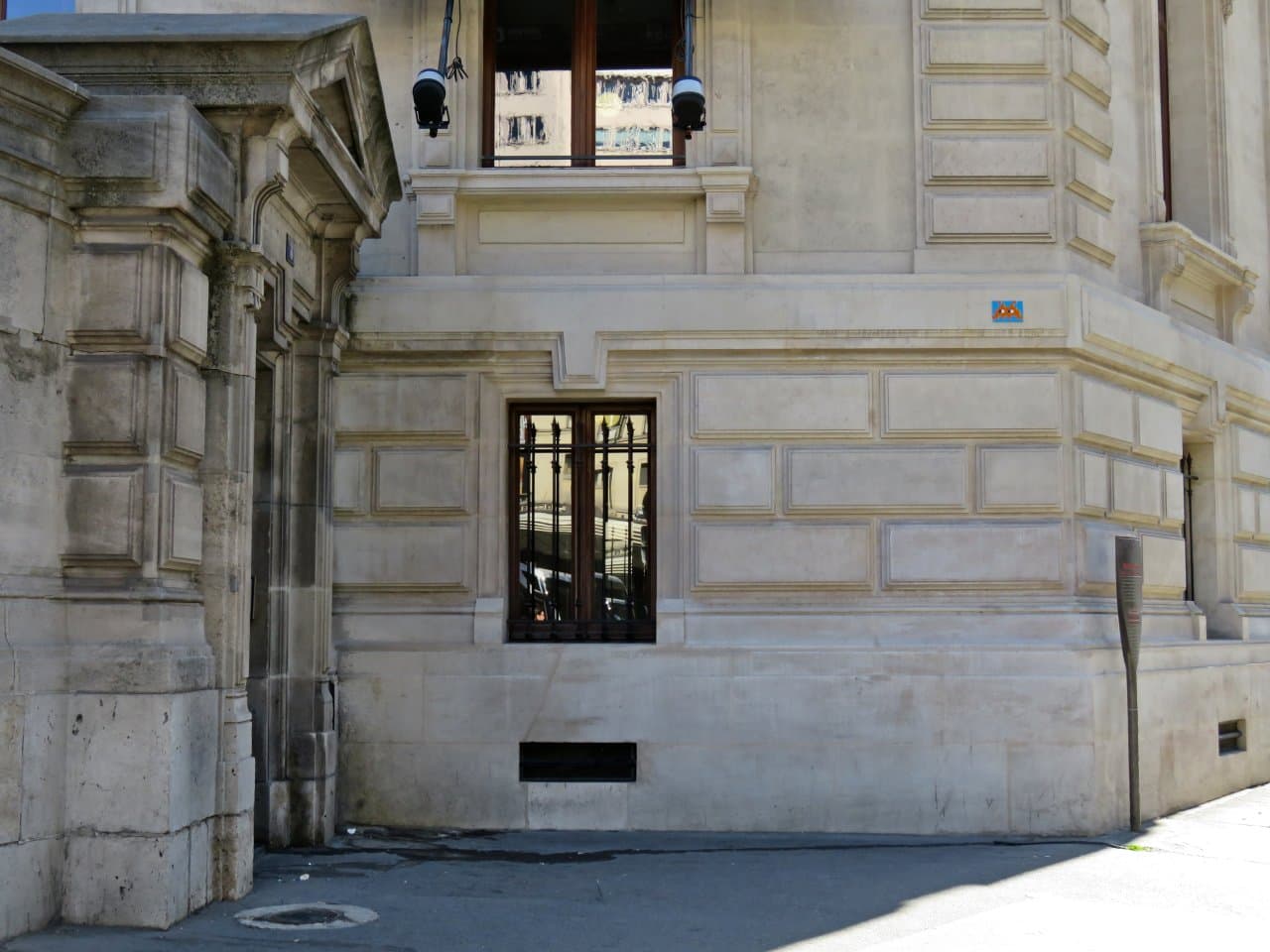 Invader PA_185