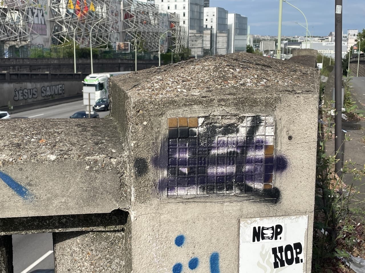 Invader PA_219