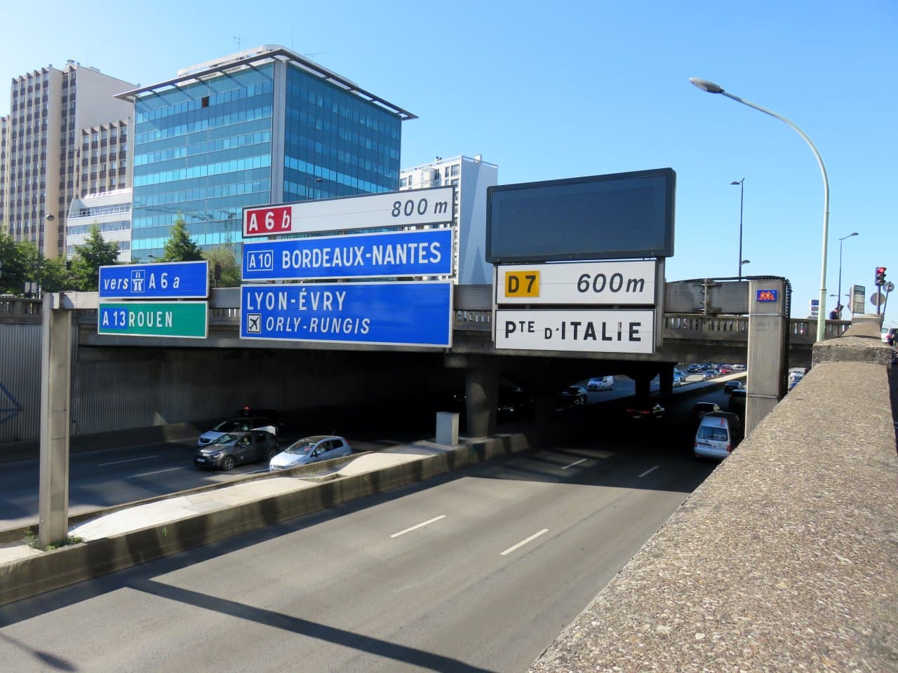Invader PA_224