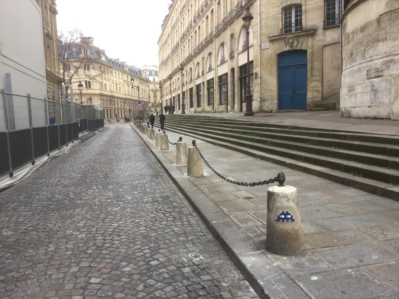 Invader PA_230