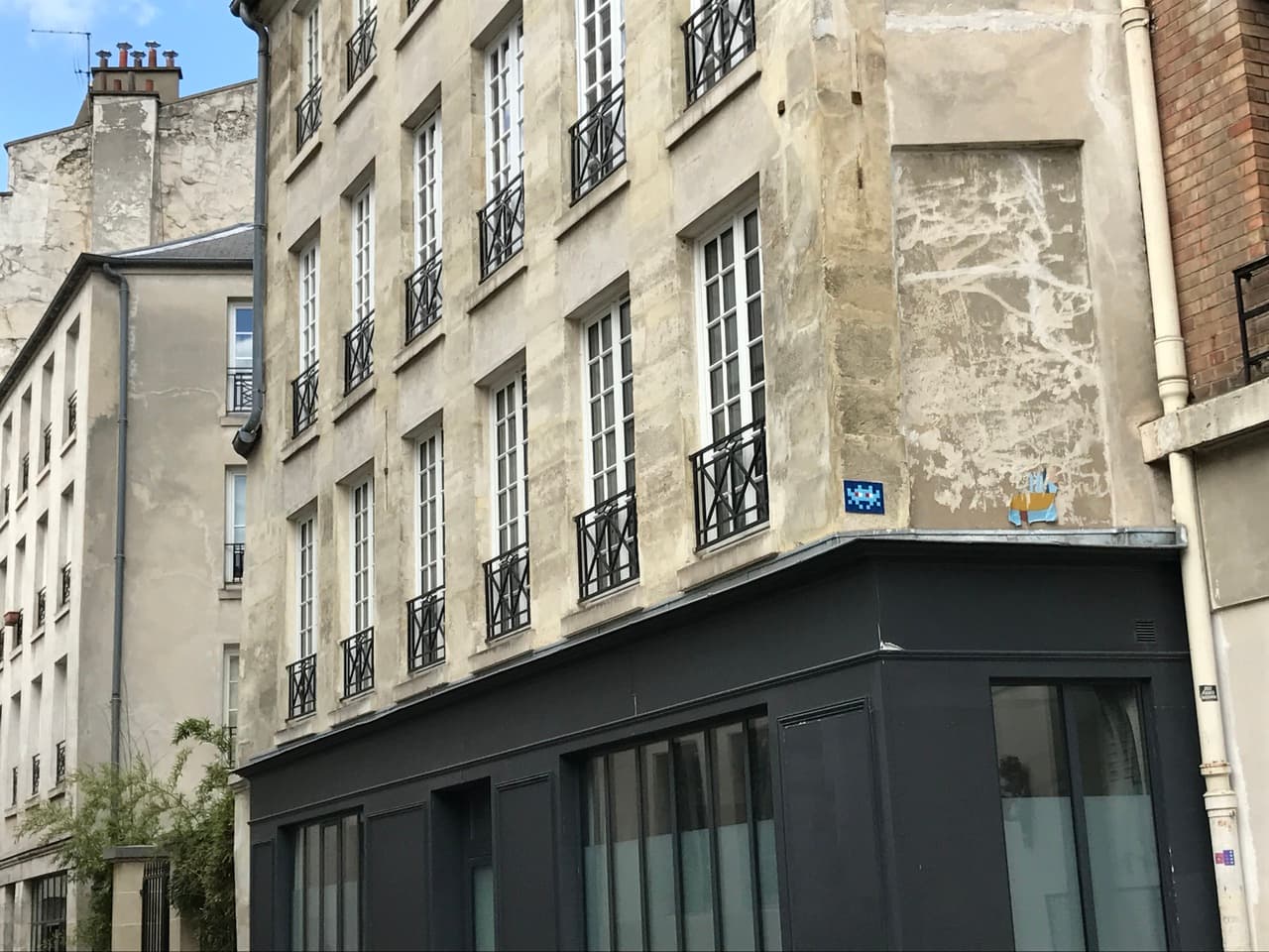 Invader PA_235
