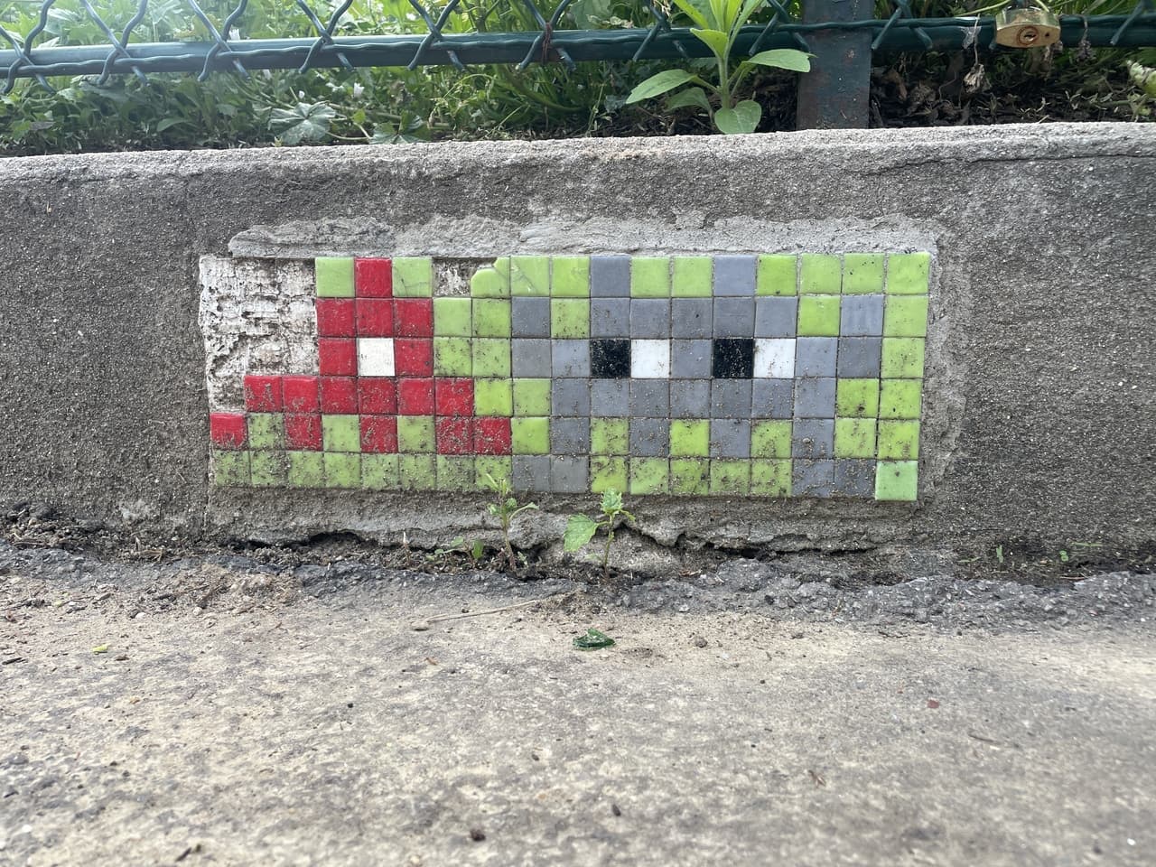 Invader PA_255