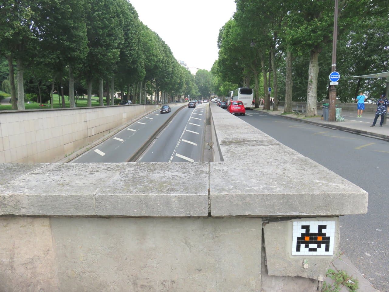 Invader PA_256