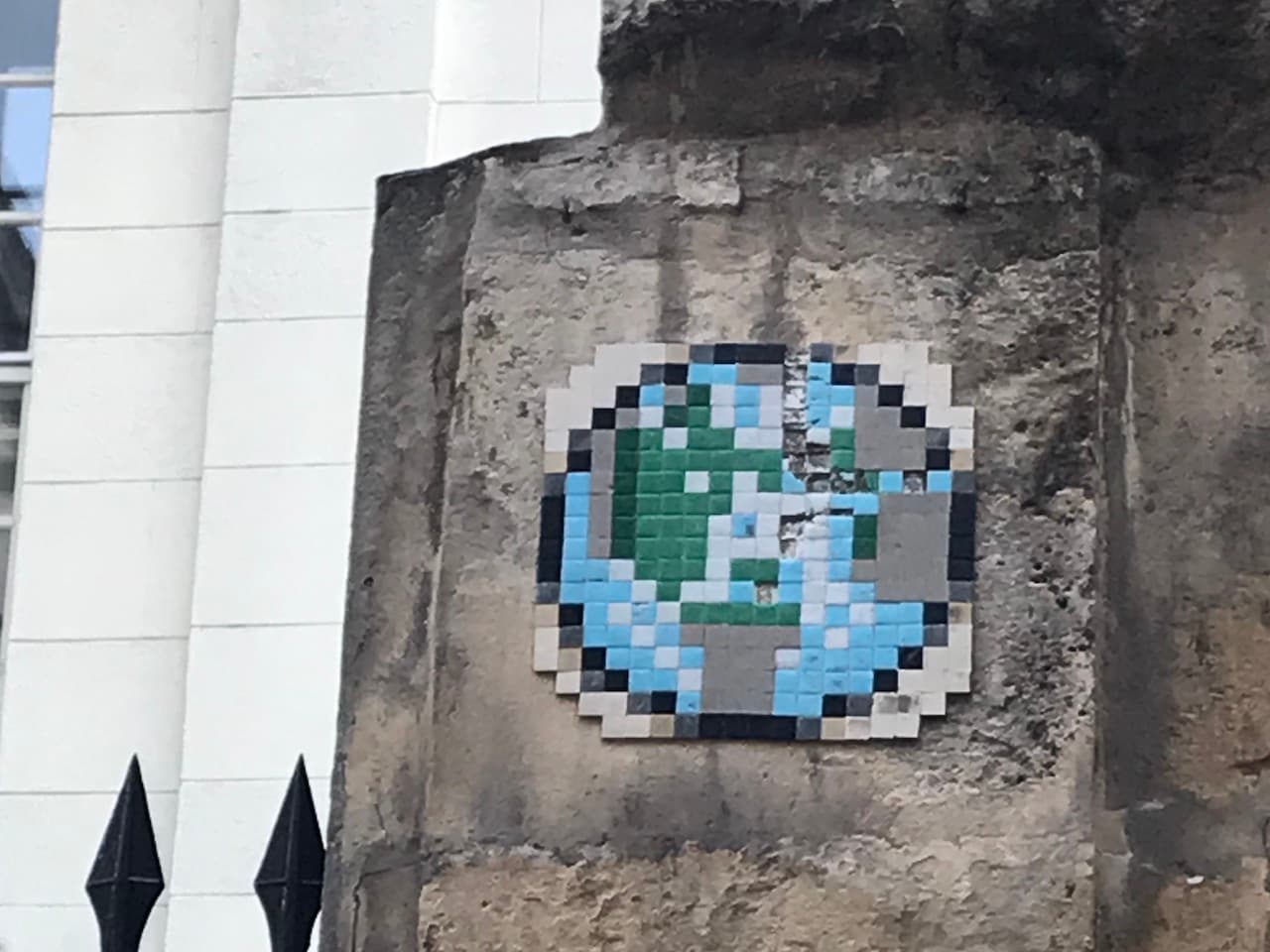 Invader PA_295