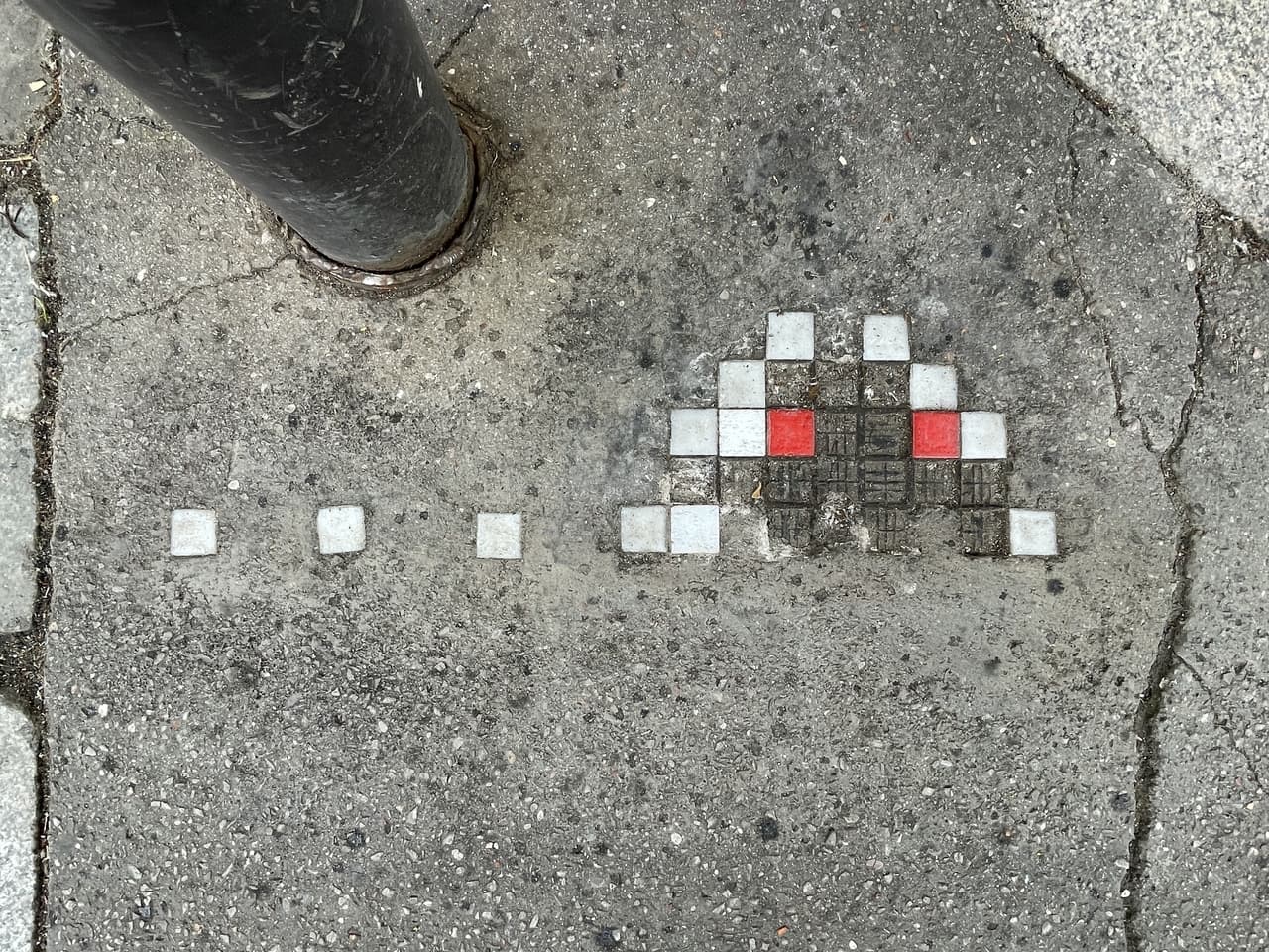 Invader PA_300