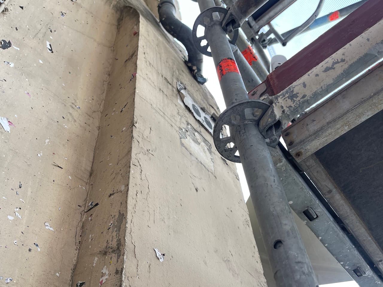 Invader PA_323
