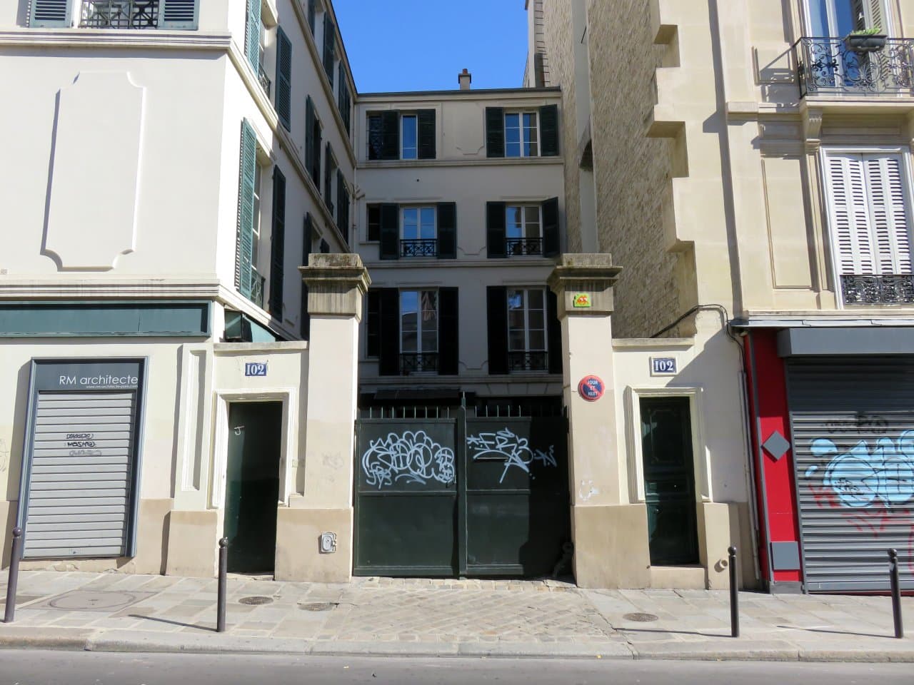 Invader PA_330