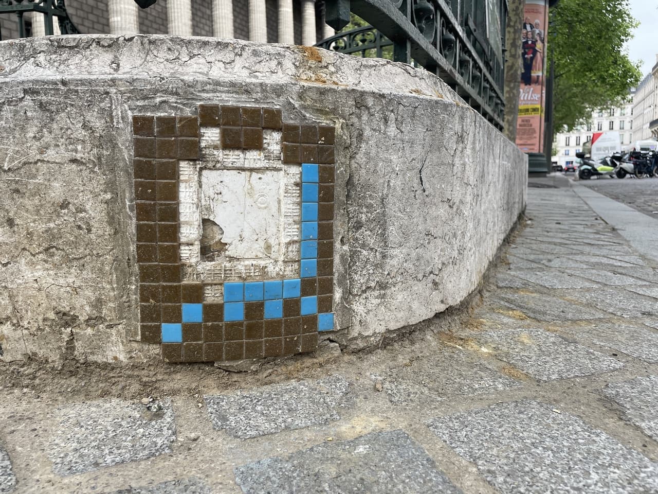 Invader PA_353