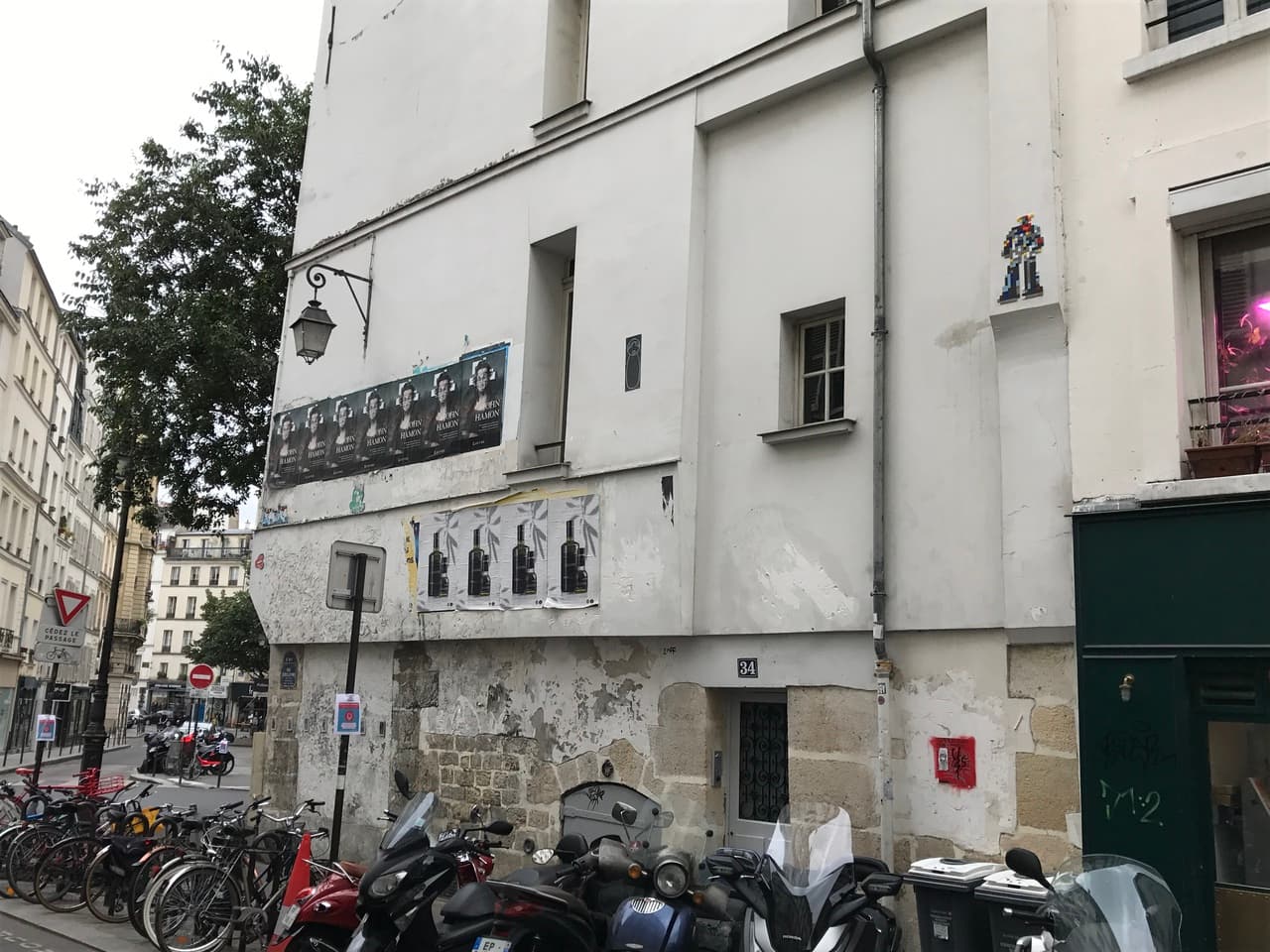 Invader PA_356