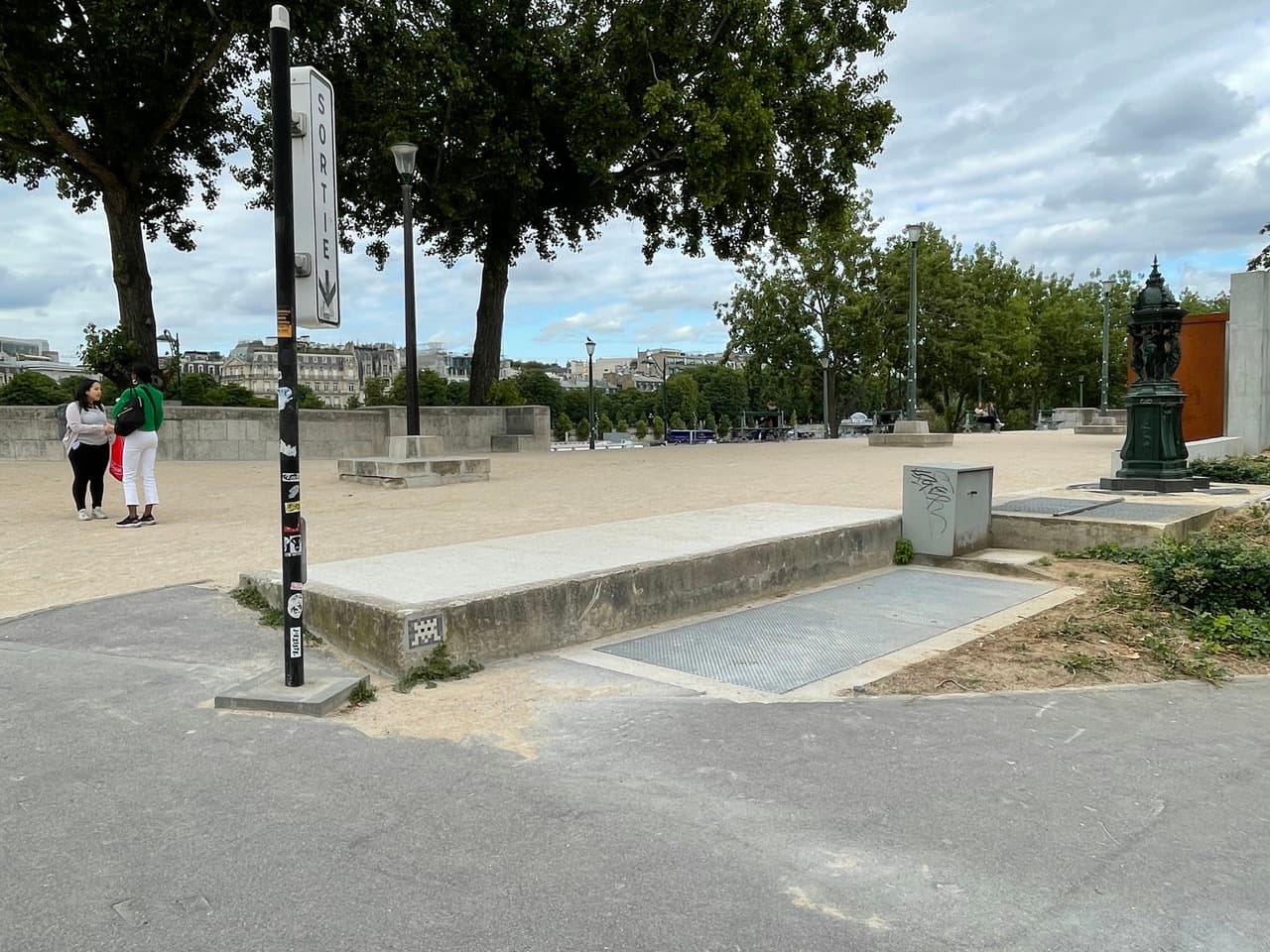 Invader PA_399