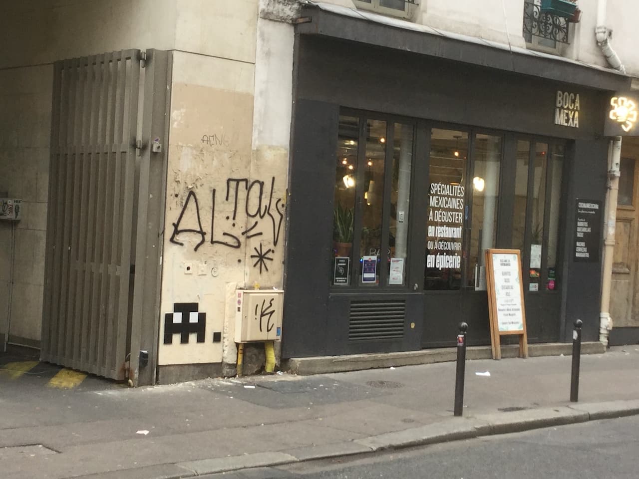 Invader PA_435
