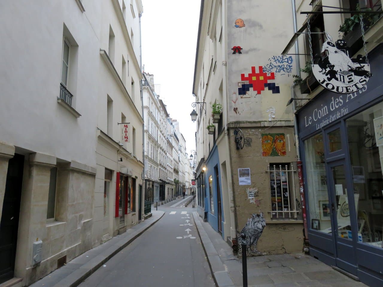 Invader PA_550