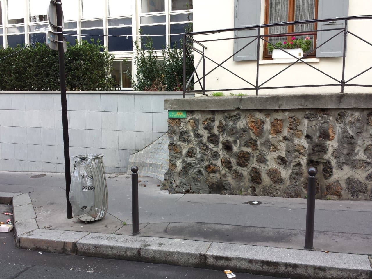 Invader PA_558