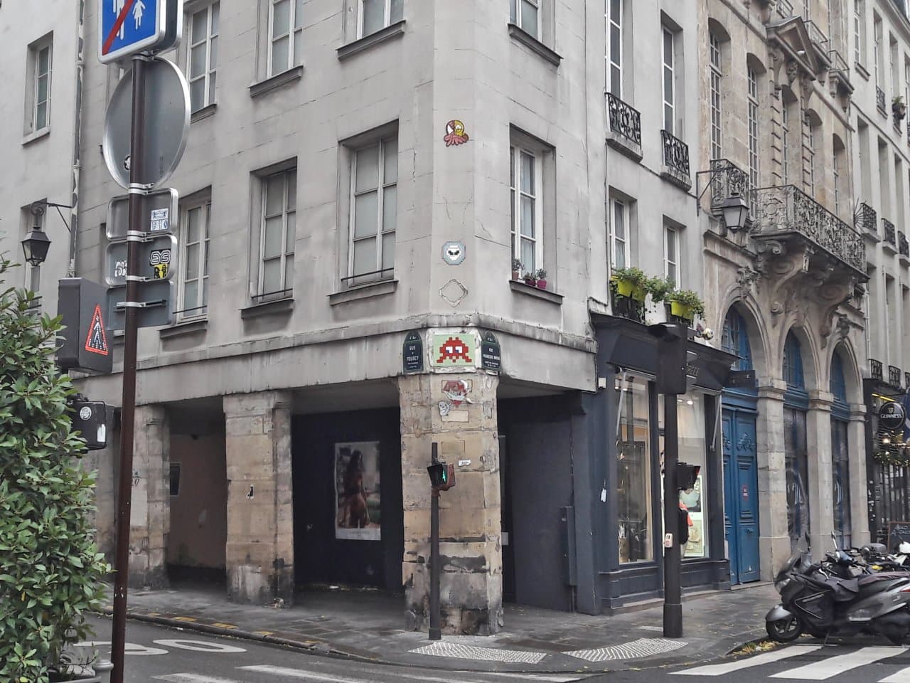 Invader PA_570