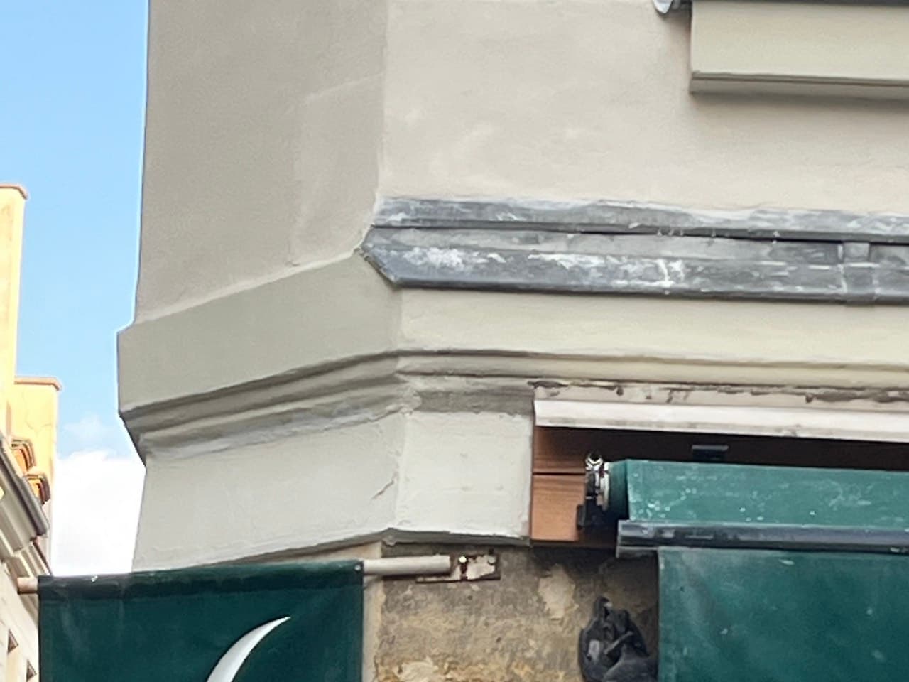Invader PA_572