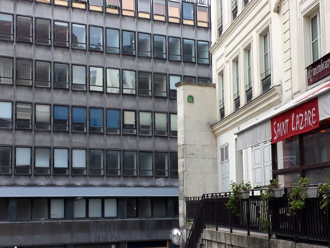 Invader PA_583