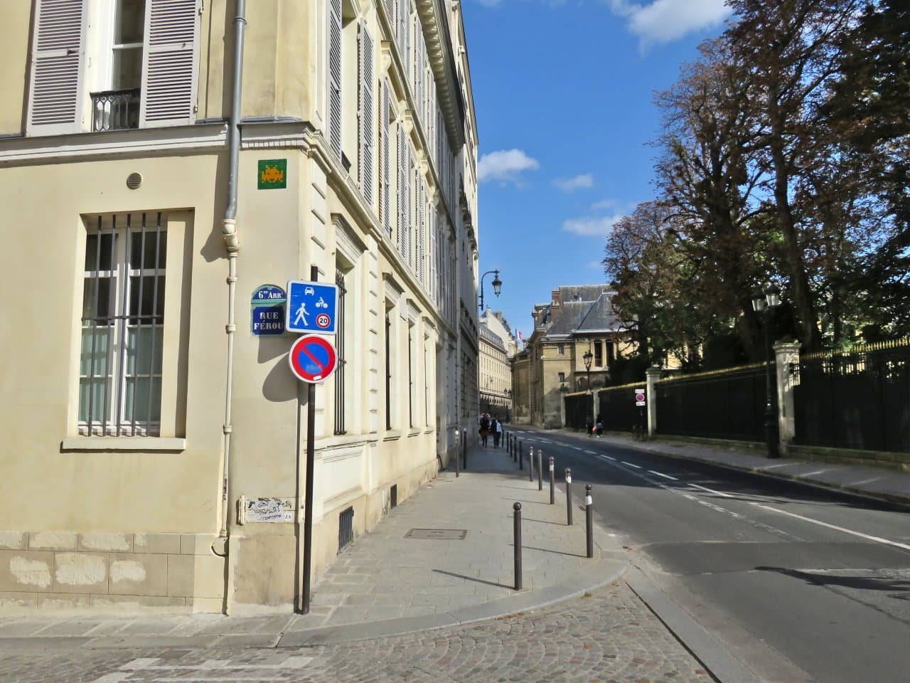 Invader PA_592